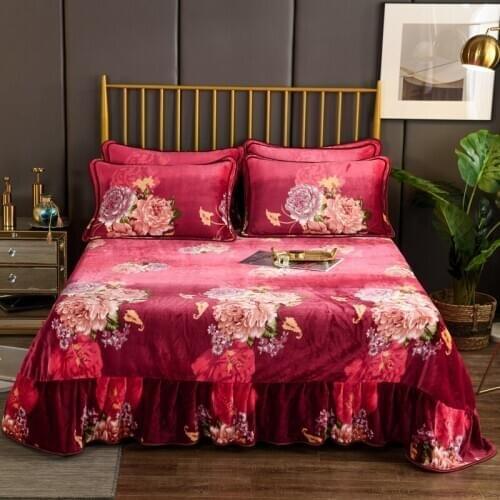 2020 new products Thicker Warm Golden wool luxury Bed spread Fitted Sheet Pillowcases 2/3pcs Wrinkle lace Bedding