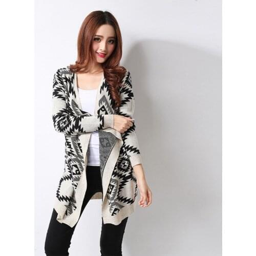 Womens autumn and winter new knitted cardigan fashion loose bat sweater ladies sweater knit sweater