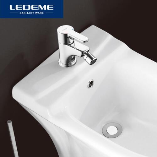 LEDEME Bidet Faucet Bathroom Single Hole Chrome Finished Deck Mounted Brass Mixer Hot And Cold Tap Bidet Faucet L5003