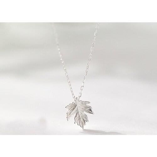 New Exquisite Maple Leaf Pendant Necklace For Women New S925 Silver Chain Wedding Fashion Jewelry Best Valentines Day Gift