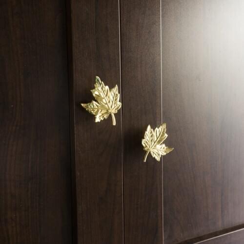 Light Luxury Brass Furniture Handles Creative Morden Maple Leaf Shaped Cabinet Door Wardrobe Drawer Knob Handle Nordic Pullers