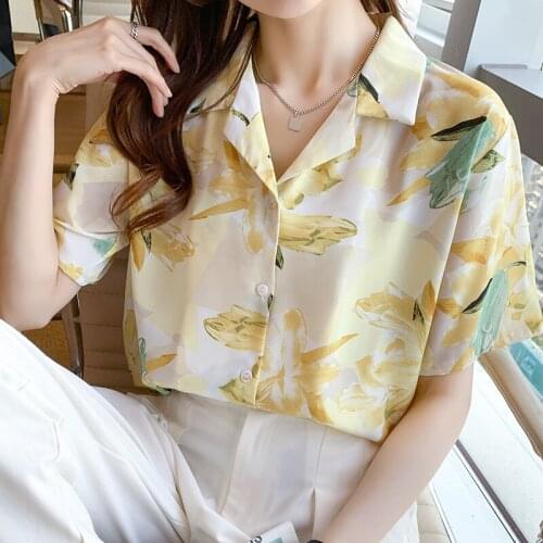 Vetement Femme 2021 Korean Printed Shirt for Womens Loose Short Sleeve Tops Ladies Dropshipping Button Up Chiffon Blouses 0661