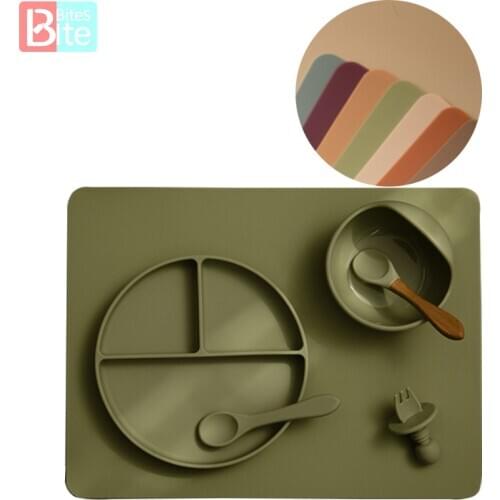 2021 Fashion Baby Silicone Placemat Baby Kid Heat Resistant Mat Heat Resistant Silicone Table Mat Baby Dining Table Pads