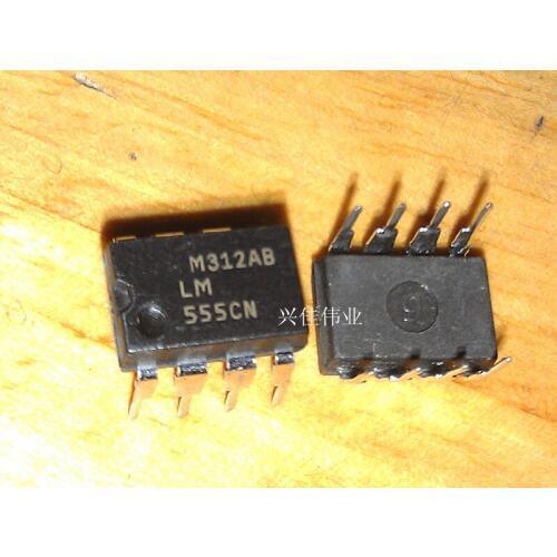 10PCS DIP LM555 LM555CN DIP-8 ( single) Timer / Oscillator