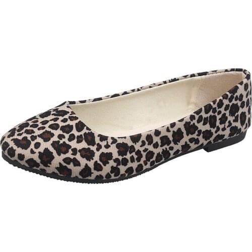 Womens Leopard Flats Shoes - Slip On Comfortable Casual Flat Shoes For Spring And Autumn