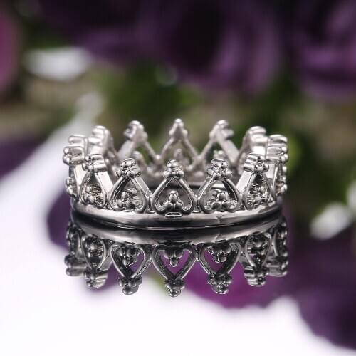Exquisite Infinity Heart Ring Silver Plated Crown Ring Cocktail Party Women Ring Fashion Simple Engagement Banquet Women Jewelry