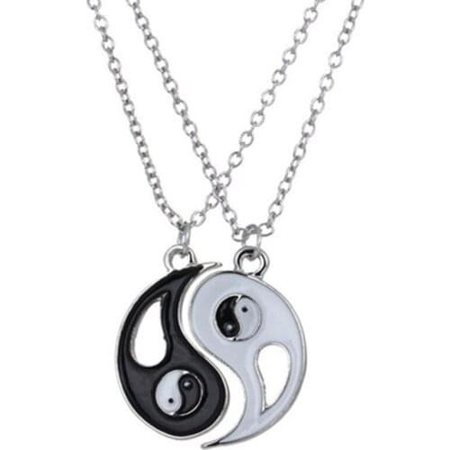 2 Pcs/Set Yin Yang Tai Ji Pendant Necklace Taiji Bagua Couples Paired Necklaces Best Friends Heart Pendants Choker Jewelry
