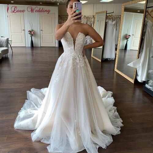 Lace 3D Flowers Applique Wedding Dresses Strapless V Neck Tulle A Line Beach Boho Bridal Gowns Vestido De Noiva