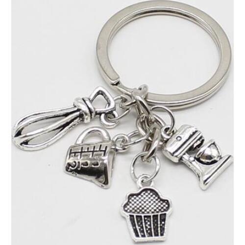 1 piece kitchen keychain recipe paper cup cake charm for chef bakers gift baking accessories cake maker keychain