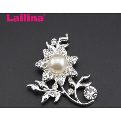 Sexy Crystal Rhinestone Red Lips Brooch Pin Women Garment Fashion Jewelry guangzhou Factory