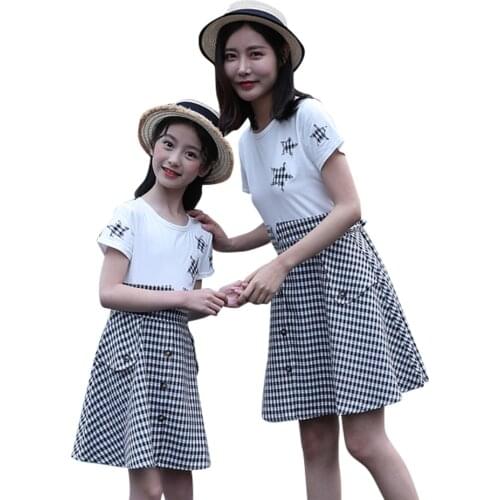 Mother Daughter Dresses Family Matching Outfits Look Mommy and Me Clothes Mom Mum Baby Women Girls Dress Clothing