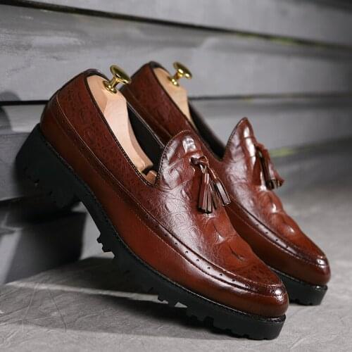 Sapatos Masculino 2021 Tassels Leather Fashion Mens Casual Shoes Leather Loafers Luxury Brand Mens Driving Zapatillas Hombre
