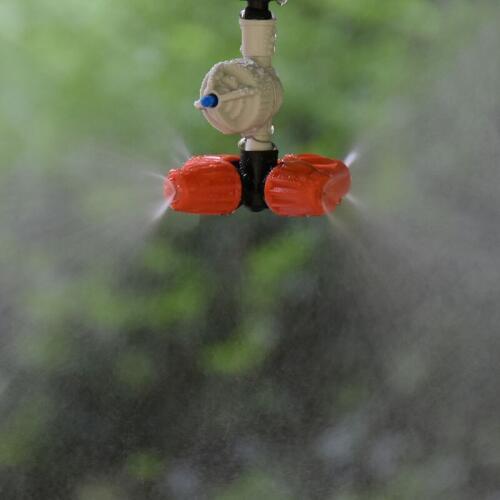Orange Hanging anti drip misting nozzle cross 4-way Sprinkler Garden Greenhouse Irrigation Fog Sprayer 2pcs