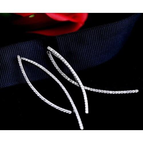 Fashionable Simple Lines Cross Crystal Earrings Were Thin Female Stars Earrings Two Ears Summer Jewelry for Girl