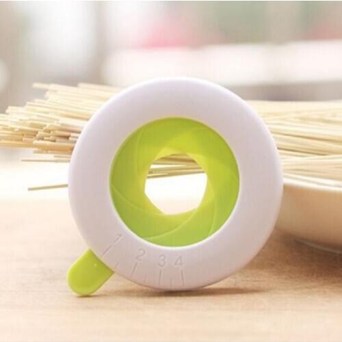 1 pc Creative Spaghetti Measures Plastic 1-4 People Component Adjustable Pasta Tools Noodle Measuring Tools