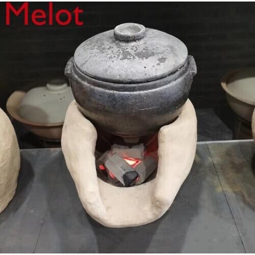 Handmade firewood clay stove local restaurant restaurant stew meat stew vegetable earth stove charcoal stove hot pot earth stove