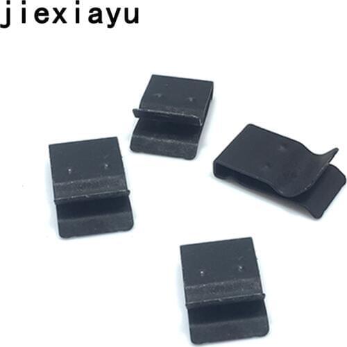 4PCS OEM Rain collector buckle Dehydrator clip For Beetle CC GOLF Passat B5 B6 B7 Tiguan Sharan Touran Leon Octavia 3B0 819 145
