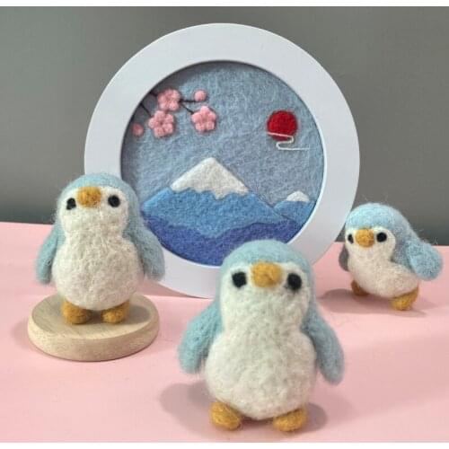 2022 Finished Wool Needle Felt Penguin Doll Toy Handmade Wool Needle Felt Decoration For Kids Children Christmas New Year Gift