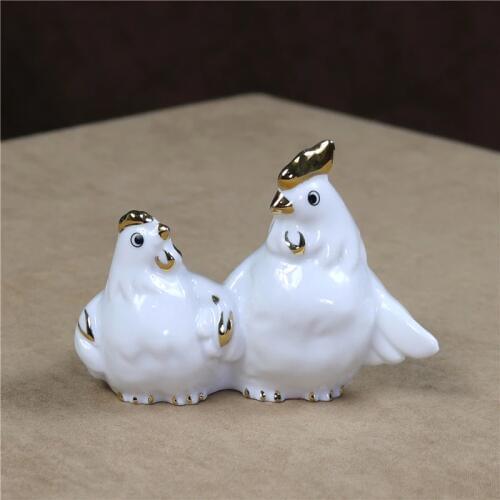 Porcelain Walking Chook Lovers Figurine Ceramic Sweethearts Chicken Miniature Embellishment Ornament Gift Craft for Home Decor