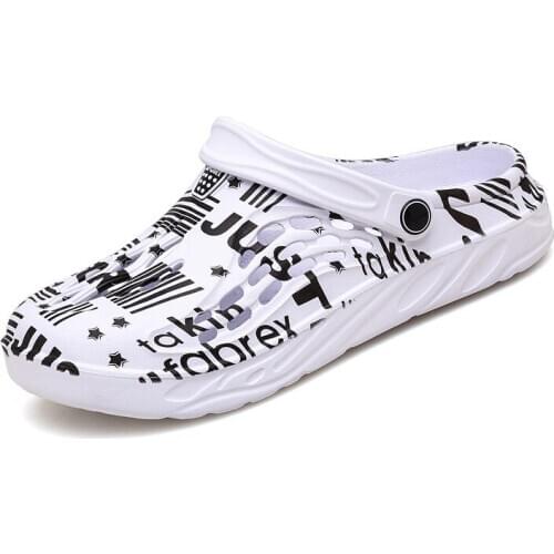 2021 Men Sandals Women Summer Non-slip EVA Hole Shoes Clogs Lovers Home Garden Outdoor For Male Female Beach Flat Slippers