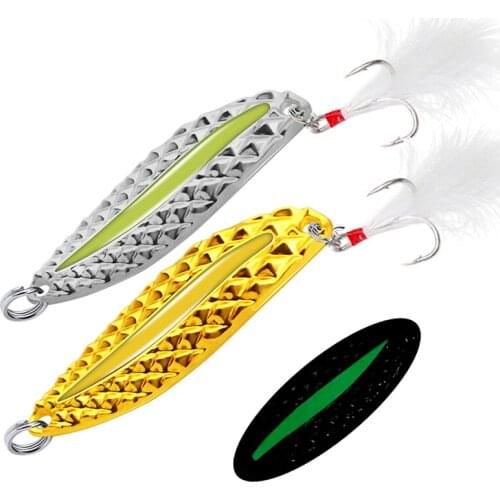 1Pcs Metal Luminous Spinner Spoon Fishing Lures 10g 15g Night Tackle Sequins Bait Noise Sequins Feather Treble Hook Pesca Bait