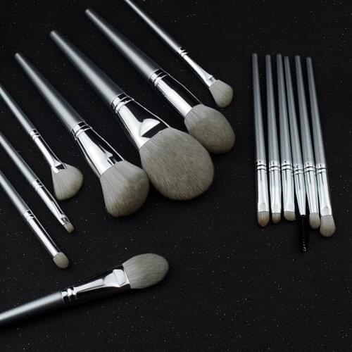 Face Makeup Brushes Set Loose Powder Eye Shadow Foundation Blush Highlighter Brush Cosmetic Women Beauty Make Up Brush Maquiagem