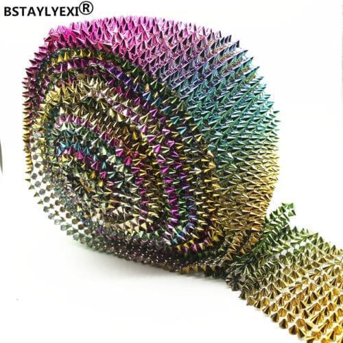 14 row mix Color beautiful Golden Spikes Rivets shape plastic rhinestone mesh trimming sewing mesh trim 1 yard garment bag shoes