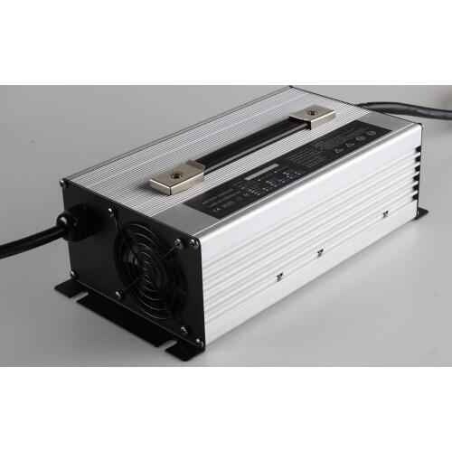 Electric vehicle charger for 87.6V 84V 88.2V 72V 12A Electric car charger Max 1200W Electric car charger