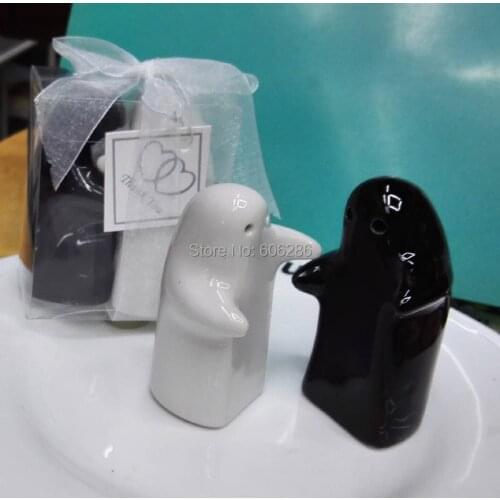 Wholesale 240pcs(120sets)/LOT Porcelain Black and White Hugging Ceramic Salt and Pepper Shaker Wedding Favors