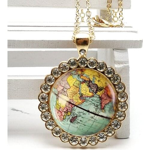 2020 New Fashion World Map Crystal Pendant Glass Cabochon Necklace Men and Women Necklace Gift