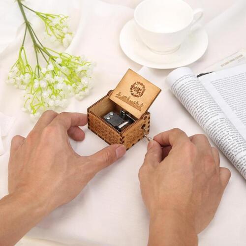 Wooden Retro Hand Cranked Music Box Home Crafts Ornaments Children Gifts