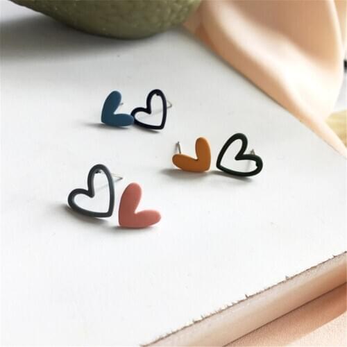 NEW Asymmetric Temperament Women Love Shape Earring Daily Wear A Peach Heart Earrings Jewelry Accessories