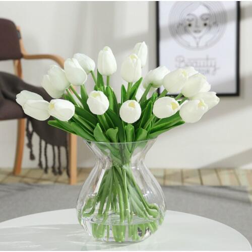 Pretty 10pcs/lot Vivid Artificial Silk Flowers Bouquet Fake Tulip Home Decoration Wedding Bridal Wreaths Party Decorative Flower