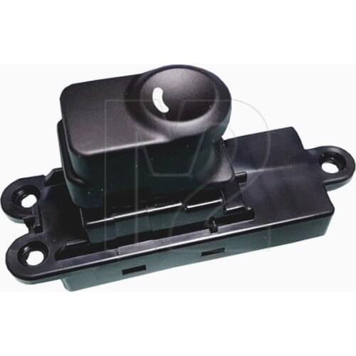 Glass lifting button Rear Power Window Sub Switch 93582-L010 93580-2L000 93580-1Z000 For 2008-2011 HYUNDAI i30 i30CW