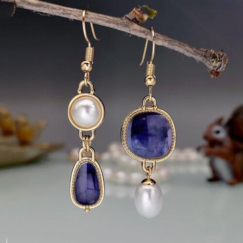 Vintage Women Drop Earrings Shaped Ear Inlaid Zircon Crystal Temperament Exquisite Girlfriend Gifts Irregular Pearl Earrings