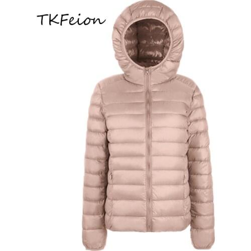 2018 Autumn Winter Womens Short Duck Down Coats with Cap Ladies Slim Jackets Light Thin Style Long Sleeve Female Hooded Jackets