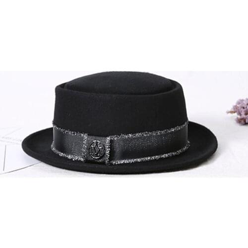 FS 2021 Black Red Flat Top Hat With M Ribbon Wool Felt Fedoras Caps Hats For Women Retro Bride Church Hats Lady Derby Cloche Cap
