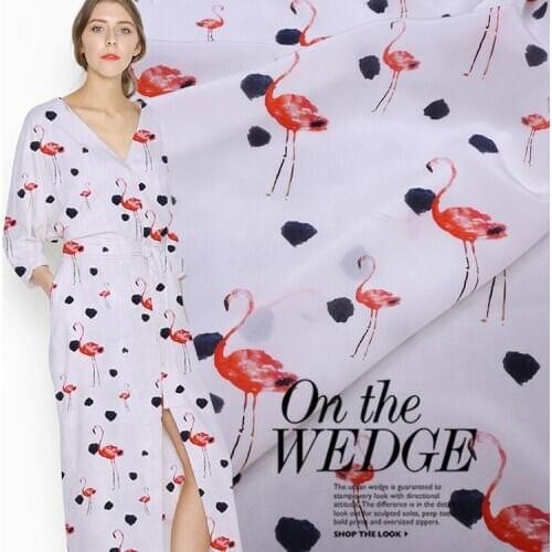 Natural mulberry silk crepe de chine fabric cloth per meter 16mm 114 cm wide flamingo printed clothing dress fabric