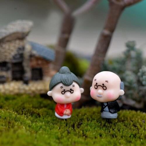 2Pcs Exquisite Lovers Doll High Simulation Versatile Terrariums Bonsai Couples Figurine for Anniversary