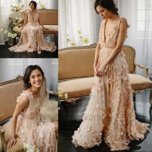 Romantic Women Bohemian Floral Wedding Dress A Line 2020 Modest Handmade Flowers Bride Dresses Appliques Beach Boho Bridal Gowns