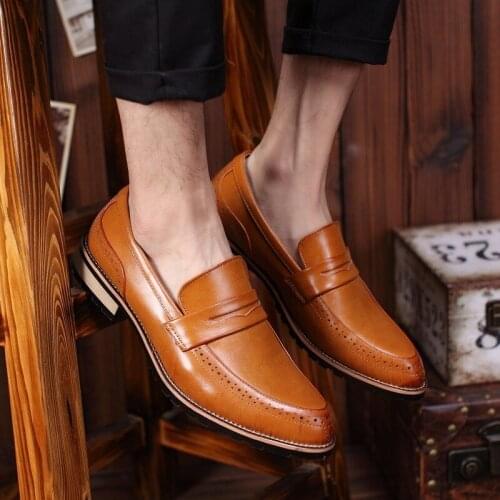 New British Mens Business Leather Shoes Retro Formal Casual Mens Dress Shoes Fashion Pointed Toe Loafers Men Shoes