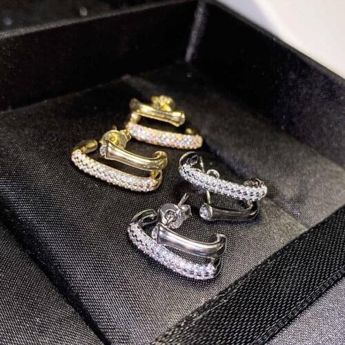 Original and new cool personality, all-match diamond-studded small circle earrings, elegant and delicate ladies silver jewelry