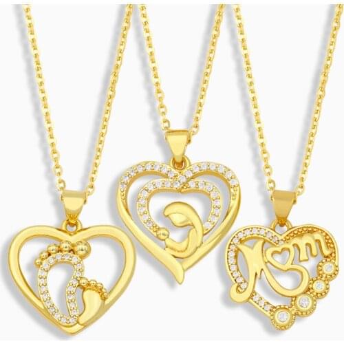 FLOLA Heart Mom Necklace Women Gold Plated Baby Feet Pendant Necklace CZ Zirconia Wholesale Jewelry Mothers Day Gifts nkeu83
