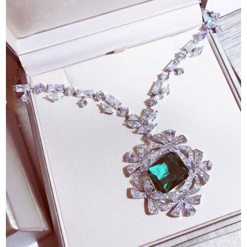 Hot designer party jewelry 3A cubic zirconia flower necklace banquet wedding pendant green stone inlay luxury brand jewelry