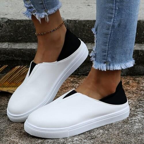 Large Size Small White Shoes Female Autumn 2021 New Black and White With Breathable One-Step Lazy Shoes Casual Shoes