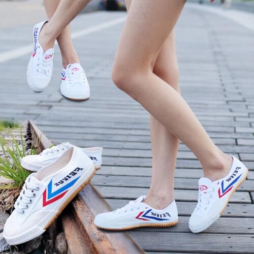 Mens and womens canvas shoes martial arts shoes, track and field running shoes, Wing Chun, Tai Chi shoes