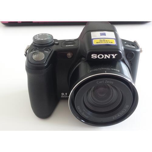 USED Sony Cyber-shot DSC-H50 9.1 MP Digital Camera with 15x Optical Zoom