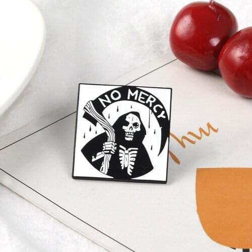 NO MERCY Grim Reaper Enamel Pins Badges Death Skeleton Scythe Brooches Lapel Pin Denim Shirt Collar Punk Gothic Jewelry Gifts