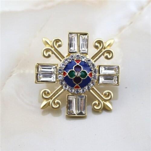 New European and American retro style Fashion matte gold inlaid semi-precious stones Exquisite cross ladies mens brooch