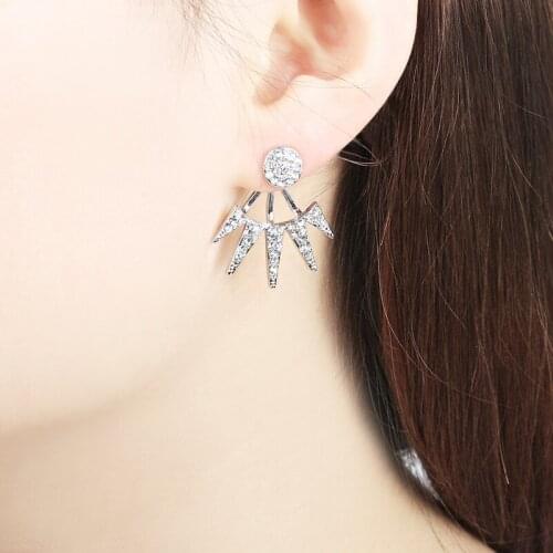 Elegant Rhinestone Geometric Cone Shaped Pendient Hanging Earrings Punk Triangle Stud Earrings for Women Trendy Wedding Jewelry